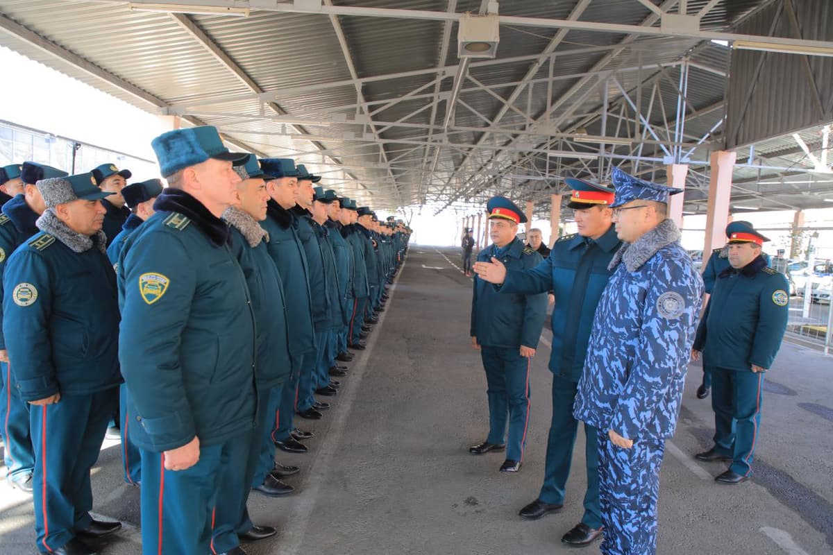 General-mayor Aziz Ikromov: «Odamlarni sarson qilib, ularning noroziligini keltirib chiqaradigan xodimlarga safimizda o‘rin yo‘q»