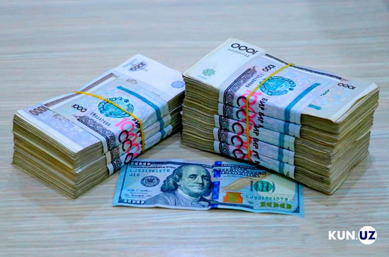 So‘mning chet el valutasiga nisbatan kursini aniqlashda faqat bozor mexanizmlaridan foydalaniladi