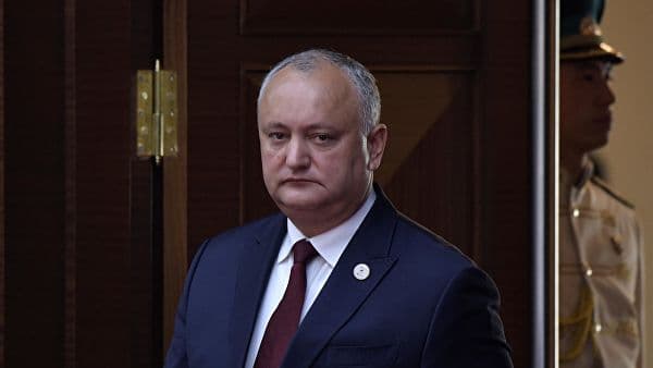 Moldovaning hukmron partiyasi prezidentning iste'fosini talab qilmoqda