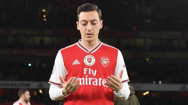 O‘zil Xitoydagi uyg‘urlarga munosabatni qoraladi. «Arsenal» o‘zini chetga oldi