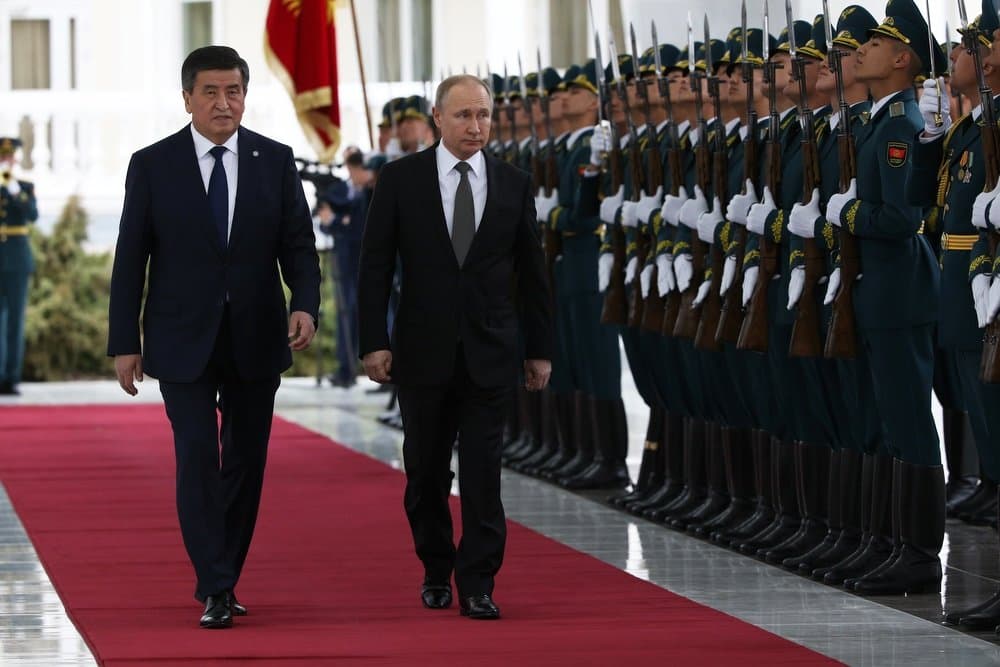 Putin gvardiyachilarga qirg‘iz tilida murojaat qildi