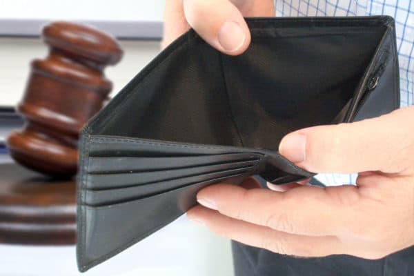 6 oy ichida poytaxtdagi 67 ta korxona bankrot deb e'lon qilingan