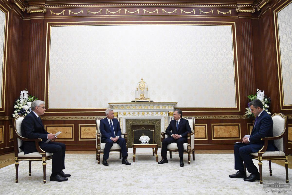 Shavkat Mirziyoyev Vagit Alekperovni qabul qildi