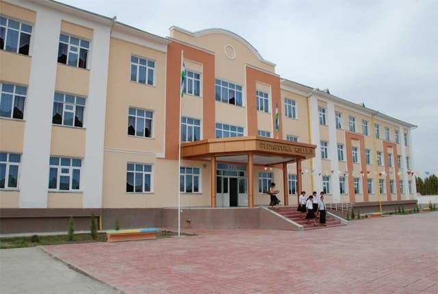 383 ta kollej binosi maktablarga beriladi