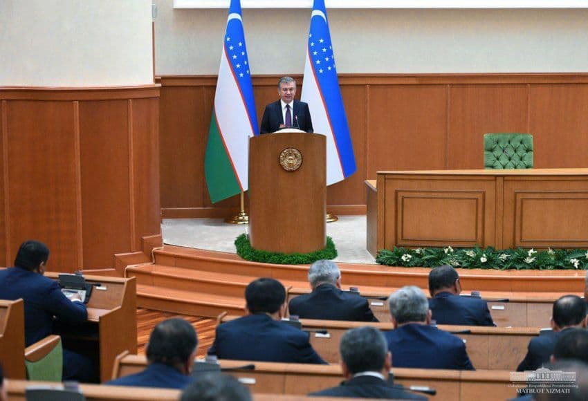 Mirziyoyev O‘zbekistonning Yevroosiyo iqtisodiy ittifoqiga qo‘shilish foyda-zararlarini qiyosladi