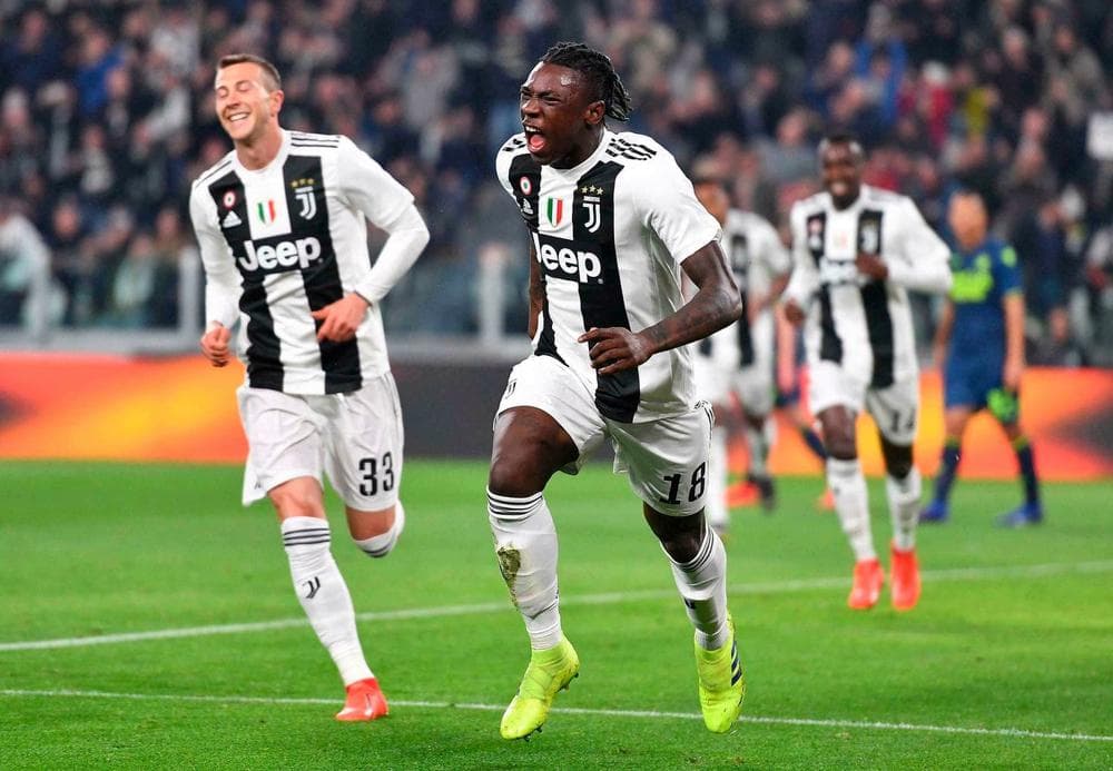 «Yangi Balotelli»ning porlashi, «Napoli»ning sustkashligi va Italiya chempionatida turning boshqa voqealari