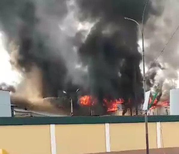 Видео: в Коканде произошел пожар
