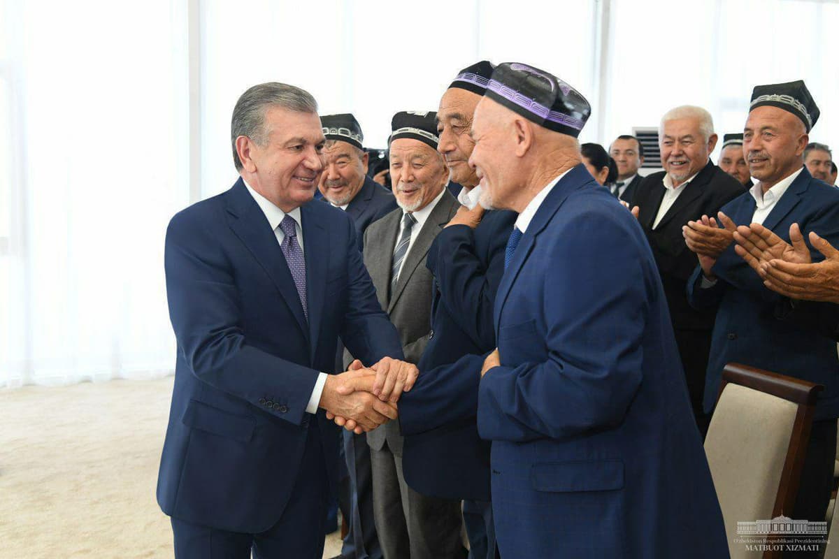 Prezident sirdaryolik faollar bilan suhbatlashdi