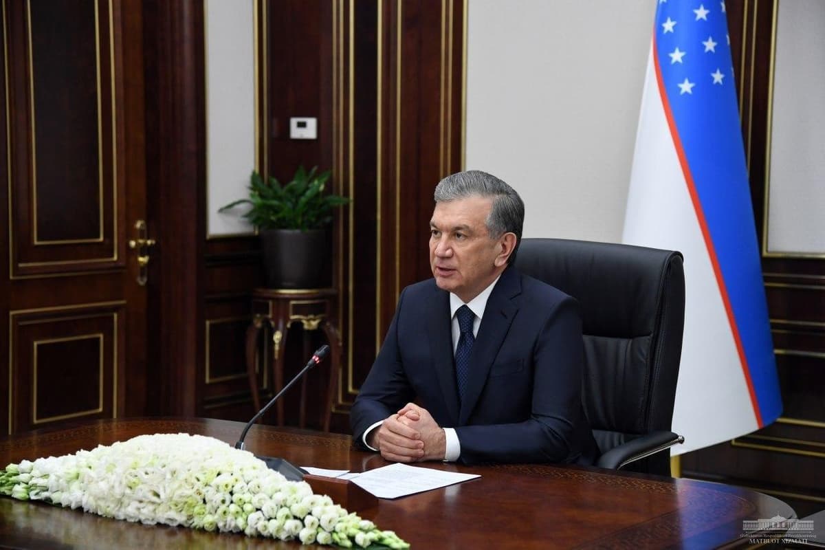 Prezident: Inson sog‘ligiga va jamiyatga ziyon yetkazmaydigan faoliyat turlari litsenziyalashdan chiqarib tashlanishi lozim