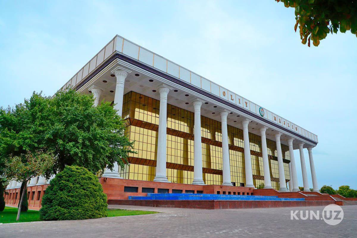 Объявлены первые результаты выборов в Олий Мажлис