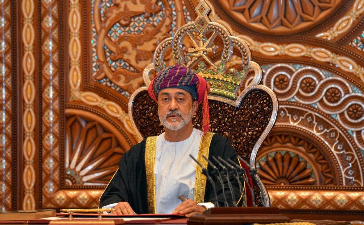 Haysam bin Toriq Ummonning yangi sultoni bo‘ldi