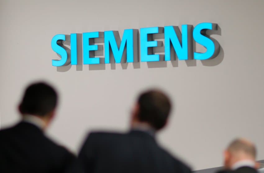 Siemens sobiq rahbari qamoqda 15 yil o‘rniga ikki oy o‘tirdi