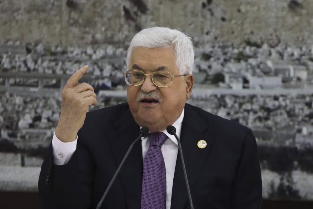 «Al-Quds sotilmaydi»: Mahmud Abbos Trampning «asr kelishuvi»ni rad etdi 