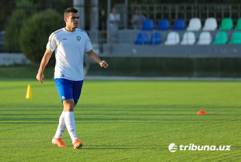 «Ufa» Oston Urunov transferi uchun «Lokomotiv»ga qancha mablag‘ to‘lashi ma'lum bo‘ldi