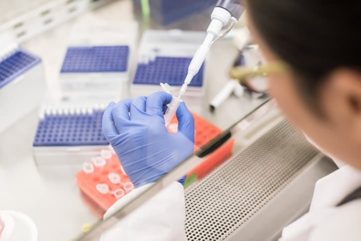 Mirziyoyev O‘zbekistonda biotexnologiyalarni rivojlantirishga doir qaror imzolaydi (batafsil)
