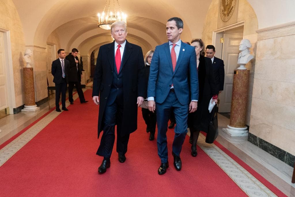 Tramp Oq uyda Venesuela muxolifati yetakchisini qabul qildi