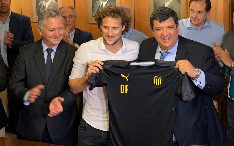 Diyego Forlan – «Penyarol» klubi bosh murabbiyi