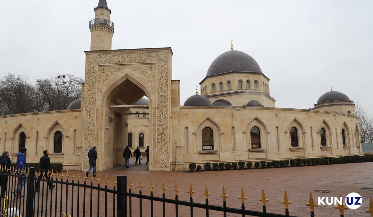 Ukrainada juma namozi: Kiyev shahridagi jome' masjiddan fotoreportaj