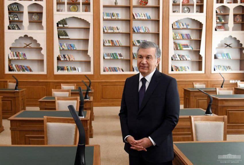 Президент Абдулла Қодирий номидаги ижод мактаби ва музейни бориб кўрди