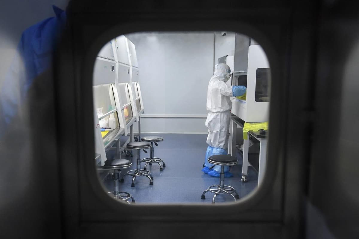 Olimlar koronavirus tarqalishi qachon eng yuqori darajaga chiqishini ma'lum qildi