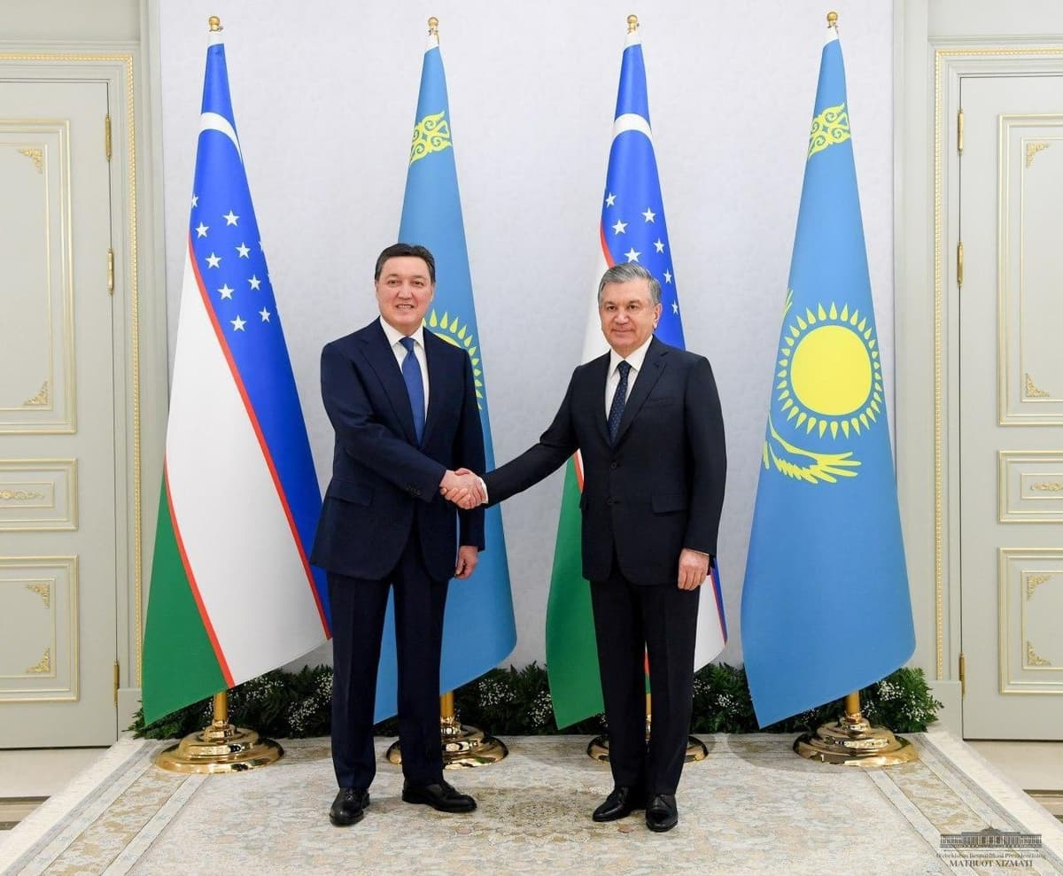 Shavkat Mirziyoyev Qozog‘iston bosh vazirini qabul qildi