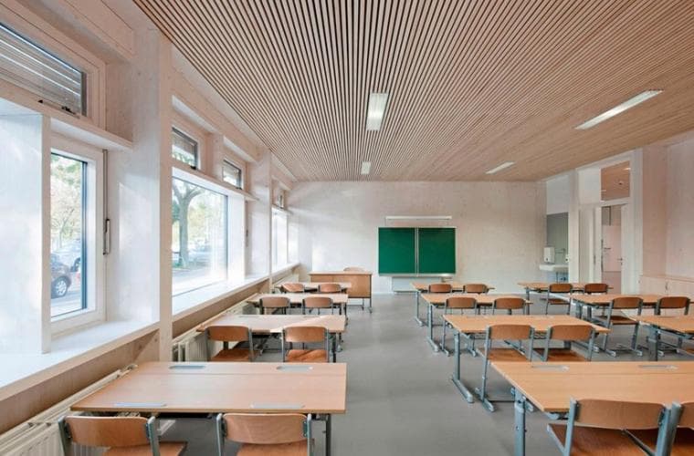 Davlat va mahalliy boshqaruv organi rahbarlari maktablarni otaliqqa oldi