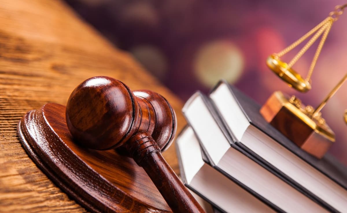 Davlat tashkilotlari xodimlarining huquqiy savodxonligi bo‘yicha hukumat qarori qabul qilinadi