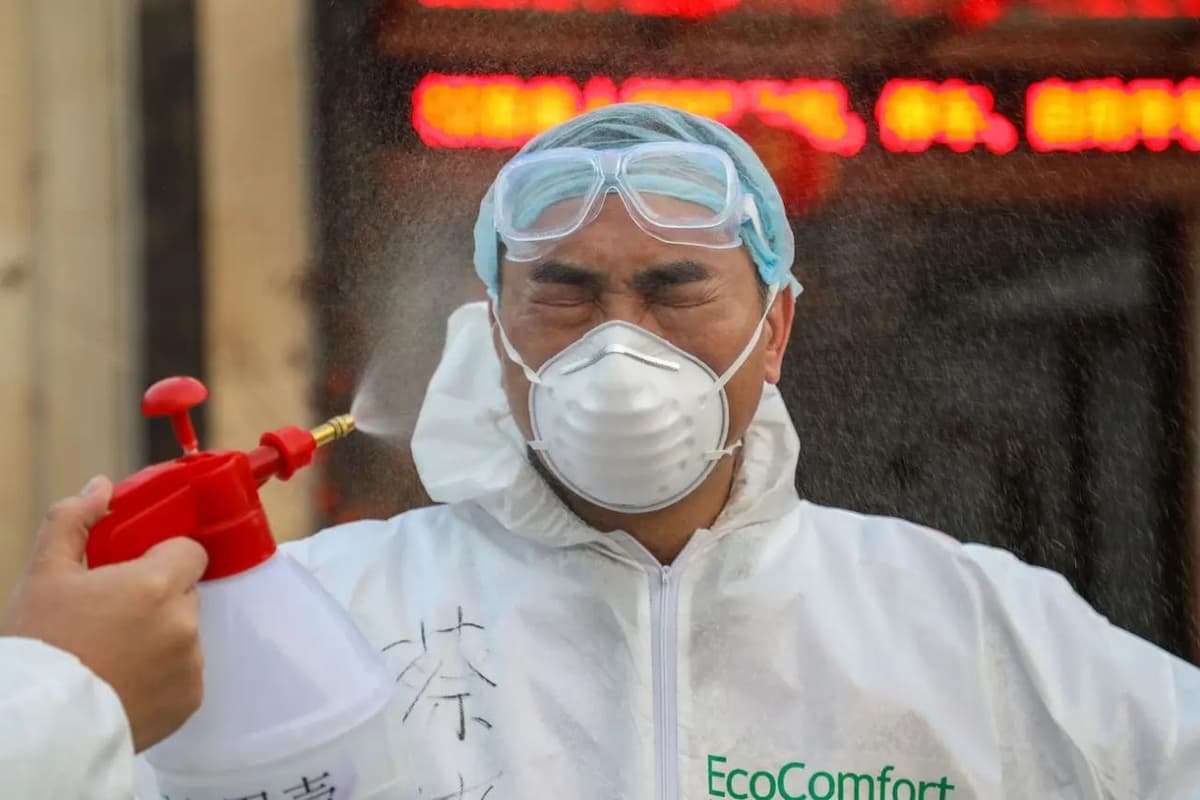 Xitoyda koronavirus epidemiyasi qachon tugashi mumkinligi ma'lum qilindi 