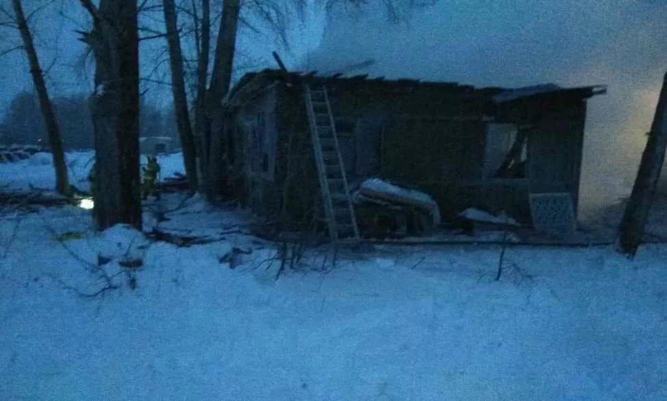 СМИ: 11 граждан Узбекистана погибли при пожаре в Томской области РФ
