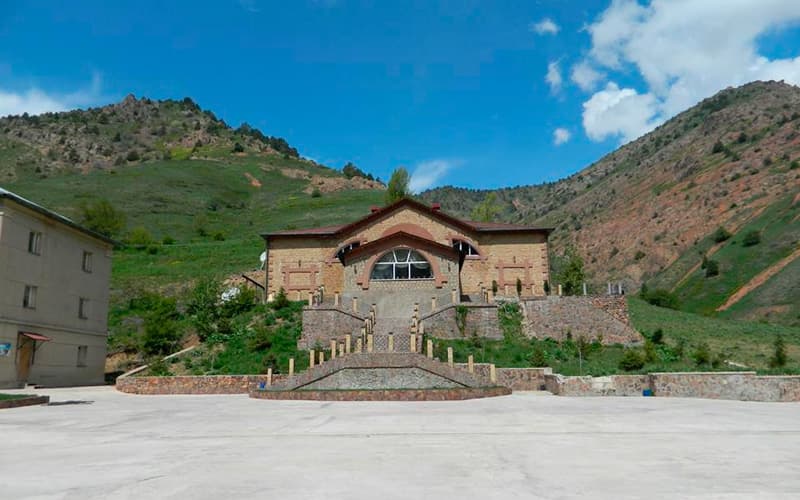 Oliy sud «Yangiobod» turbazasini tortib olish bo‘yicha hokim qarorini bekor qildi