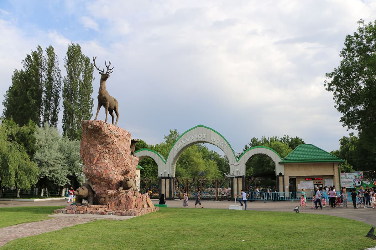 Tashkent Zoo welcomes visitors