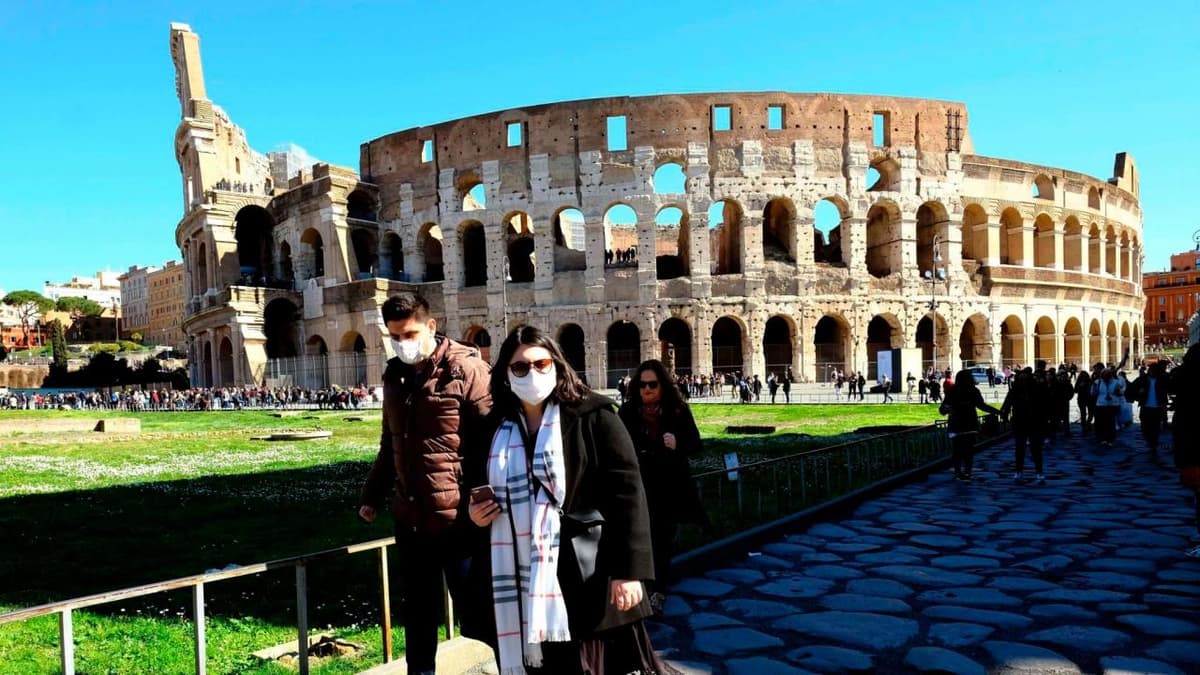 Italiyada odatiy turmush tarziga qaytish masalasi muhokama qilinmoqda