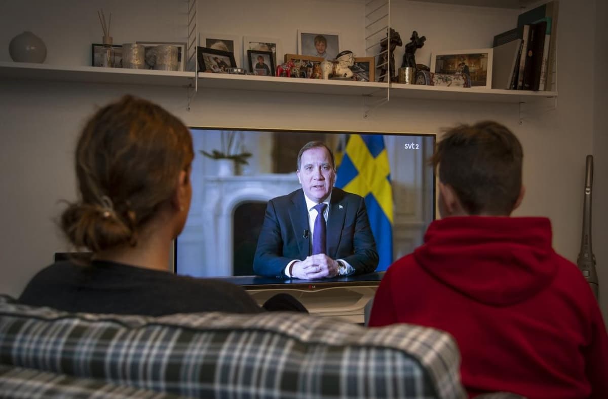 Shvetsiyada karantin kiritilmagani noto‘g‘ri strategiya bo‘lgani tan olindi 