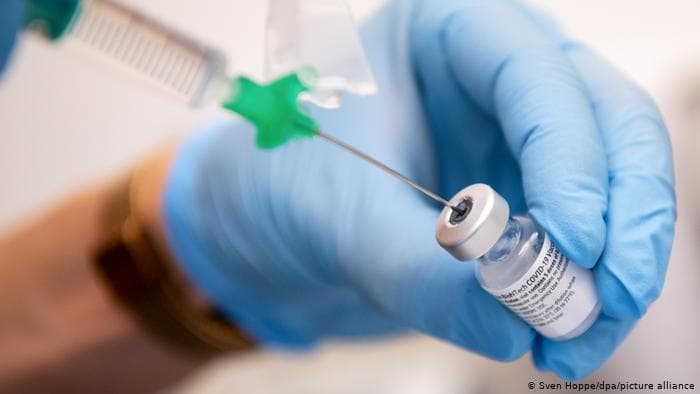 YeI BioNTech/Pfizer bilan yana 300 mln doza vaksina sotib olish to‘g‘risida shartnoma imzoladi
