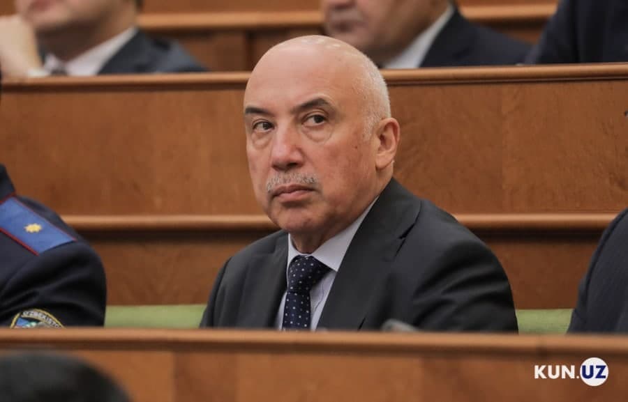 Министр здравоохранения Алишер Шадманов покинул свой пост