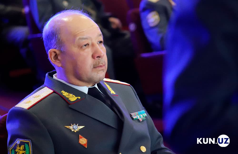 Мирзиёев присвоил Курбанову звание генерал-лейтенанта