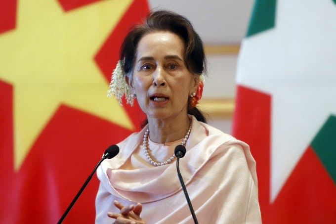Myanmadagi harbiy to‘ntarish: Aung San Suu Ki hibsda, mobil aloqa va internet o‘chirib qo‘yilgan