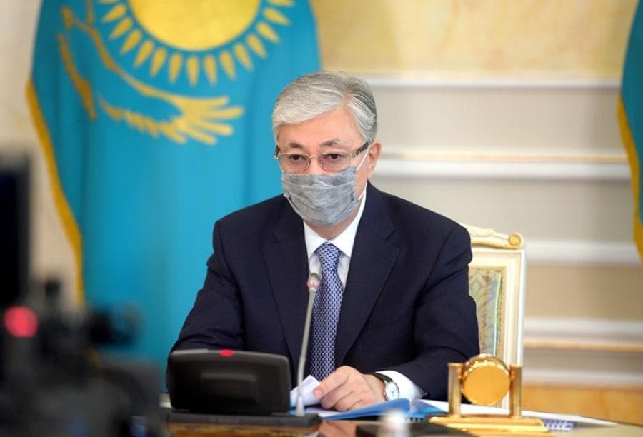 Президент Казахстана поручил проработать возможность введения жесткого карантина