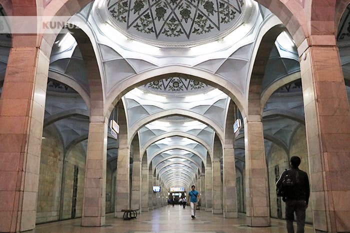 Женщина бросилась на рельсы в ташкентском метро