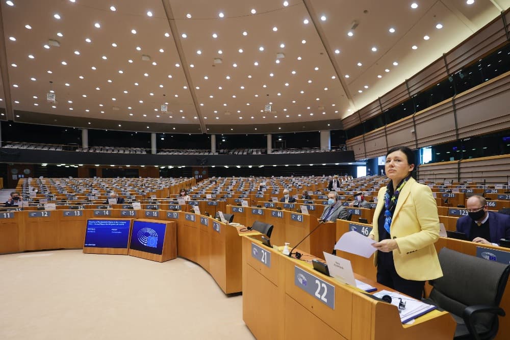 Европарламент принял резолюции о санкциях против Белоруссии и Турции