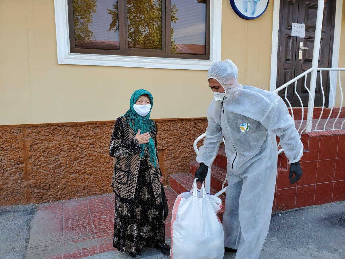 «Saxovatli insonlar» xayriya loyihasi Marg‘ilondagi mingdan ortiq oilalarga ehson tarqatdi
