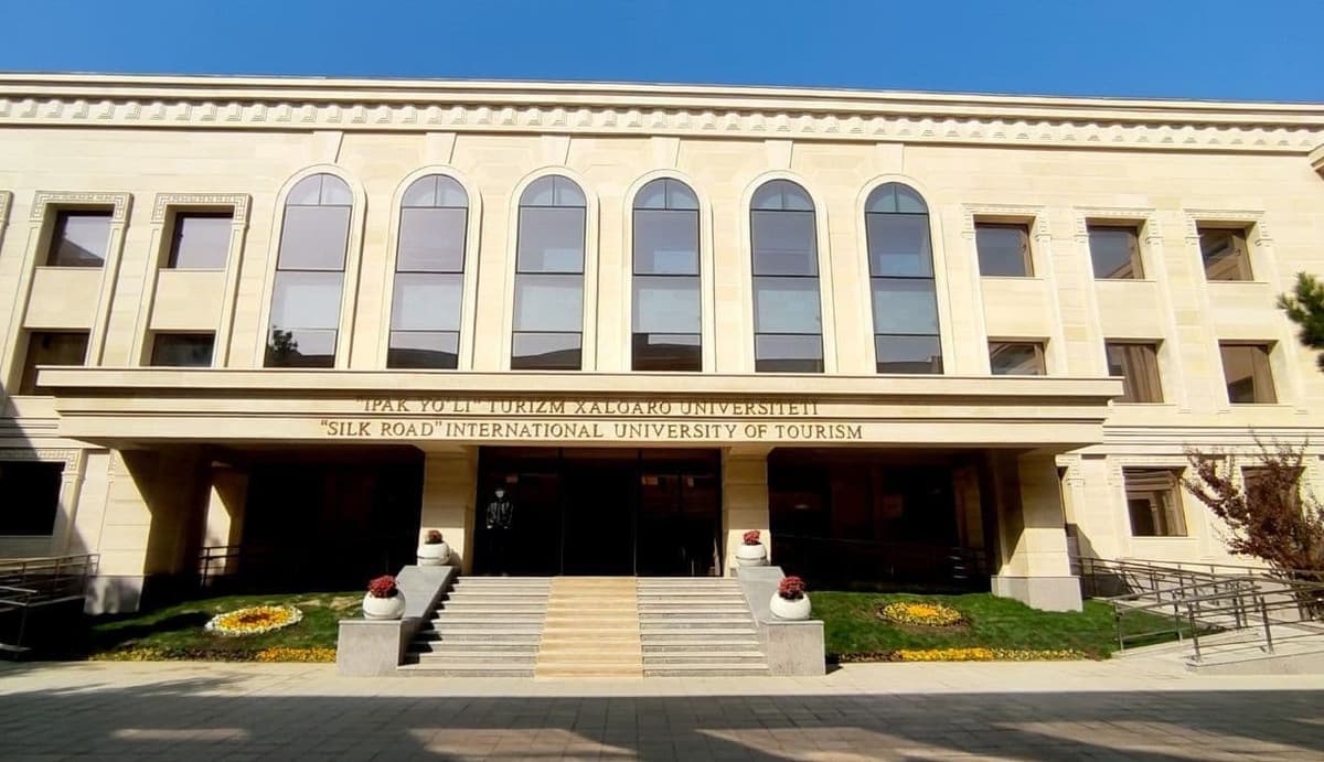 «Ipak yo‘li» turizm xalqaro universitetida FLTAL konferensiyasi o‘tkazildi