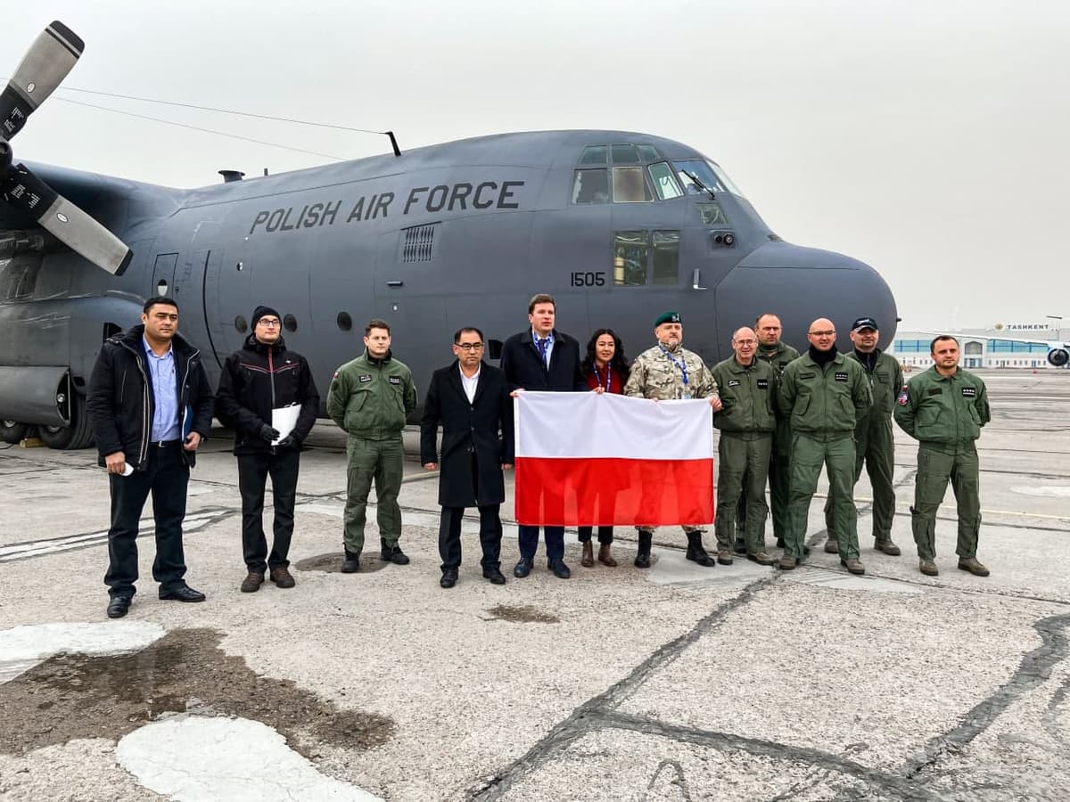 Польша направила в Узбекистан гуманитарный груз для борьбы с коронавирусом 