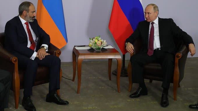 Pashinyan Putinga qo‘ng‘iroq qildi
