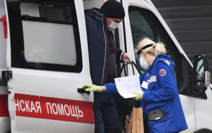 Хорижда бўлиб турган қанча ўзбекистонликда коронавирус аниқлангани маълум қилинди