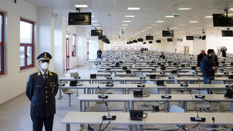 Italiyada mafiya ustidan sud jarayoni uchun maxsus bunker qurildi