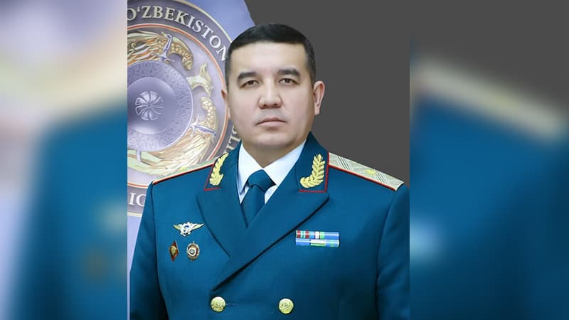 Мирзиёев присвоил Ташпулатову звание генерал-майора