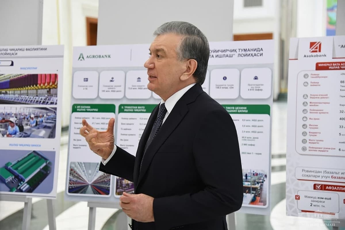 Shavkat Mirziyoyev investitsiya loyihalari taqdimoti bilan tanishdi