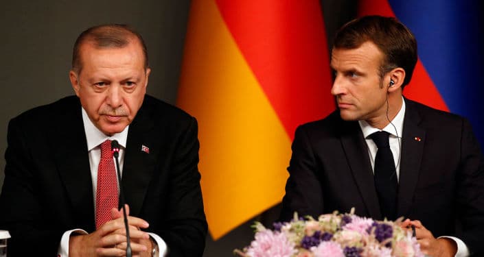 Erdo‘g‘an Makronni Fransiya uchun ortiqcha yuk deb atadi