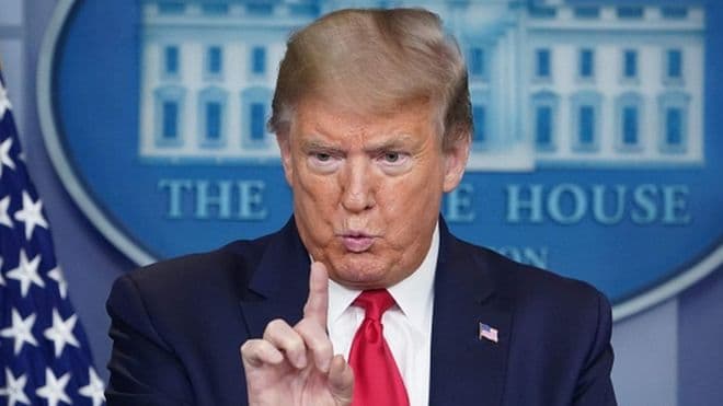 У қиролми ёки президент? Трампнинг пандемия давридаги энг можароли матбуот анжумани ҳақида